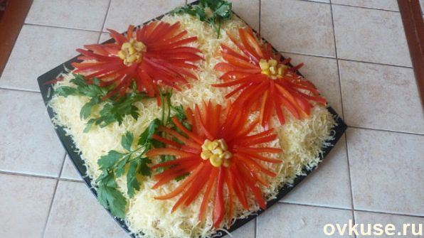 Как украсить салаты на день рождения простые и вкусные рецепты Как украсить салаты на день рождения простые и вкусные рецепты
