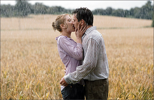 boy and girl kissing in the rain №200420 boy and girl kissing in the rain № 200419