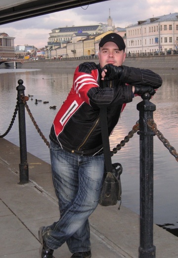 Моя фотография - ,.-•*'°''*•-.,_ _,.-M, 43 из Москва (@morgoth80)